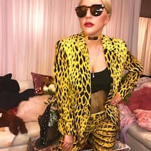 ताज़ा तस्वीरों में टाइगर प्रिंट पहने नज़र आईं लेडी गागा