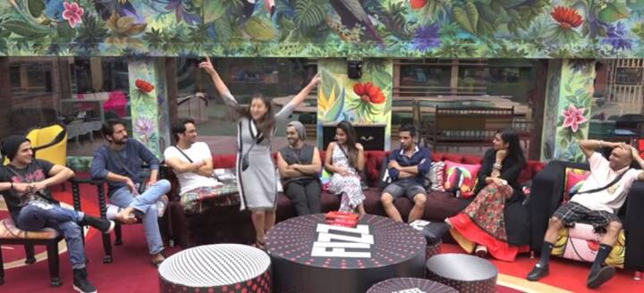 इस सर्वे में प्रियांक शर्मा, अर्शी खान, हिना खान, शिल्पा शिंदे और विकास गुप्ता टॉप 5 में जगह बनाने में कामयाब रहे हैं.