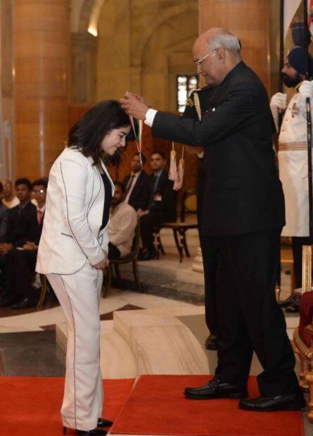 ज़ायरा मूल रूप से जम्मू कश्मीर की रहने वाली हैं. उनका जन्म श्रीनगर में हुआ था. उन्हें ‘दंगल’ के लिए बेस्ट सपोर्टिंग एक्ट्रेस का नेशनल अवॉर्ड भी मिल चुका है.