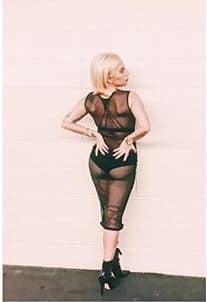 लेडी गागा ने इंस्टा पर पोस्ट की पारदर्शी ड्रेस वाली तस्वीरें