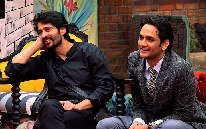 सलमान खान ने विकास गुप्ता से कहा, ''तुमने बड़ी चालाकी से पहले हफ्ते की लड़ाई का बदला ले लिया और आकाश ददलानी को घर से बाहर निकालना का मौका ढूंढ लिया.''