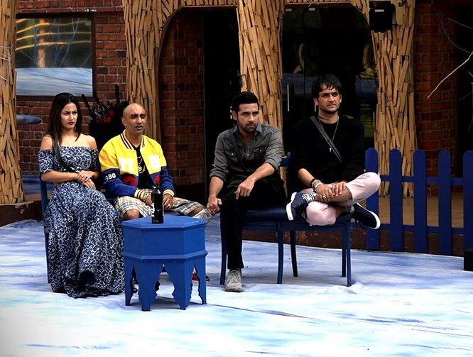 प्रोमो से मालूम चलता है कि दोनों टीमों ने अर्शी खान को मनाने के लिए और खुद को बचाने के लिए रणनीति बनाई.