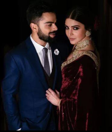 आज कल हर छोटी-बड़ी चीज़ सोशल मीडिया पर हो रही है, ऐसे में इस जोड़े ने अपनी शादी की ख़बर ब्रेक करने के लिए सोशल मीडिया को प्लेटफॉर्म के तौर पर चुना. आइए देखते हैं कि इनके जीवन के सबसे यादगार पल से जुड़े इन पोस्ट्स को इनके फैंस की कैसी प्रतिक्रिया मिली.