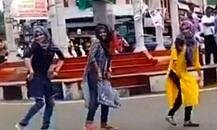 हिजाब पहनकर डांस, लड़कियों को ट्रोल करने वालों को मिला करारा जवाब