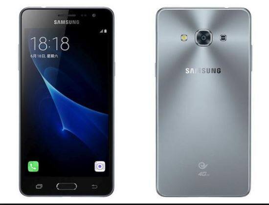 Samsung Galaxy J3 Pro: इसके 2 जीबी रैम मॉडल को इस सेल में 6,990 रुपये में इस सेल में खरीद सकेंगे. जिसकी बाजार में कीमत 8,490 रुपये है. वहीं गैलेक्सी On Max को इस सेल में 14,900 रुपये में खरीदा जा सकेगा.