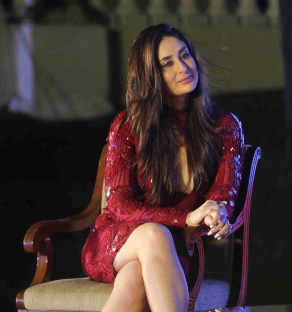 अपने बेटे कैमूर को जन्म देने के बाद का ये करीना का हॉटेस्ट लुक है.