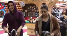 Bigg Boss 11: शिल्पा शिंदे को \'किस\' करके बुरा फंसा ये कंटेस्टेंट
