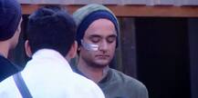 Bigg Boss 11: हिना खान ने सारी हदें पार करते हुए किया विकास गुप्ता का बुरा हाल