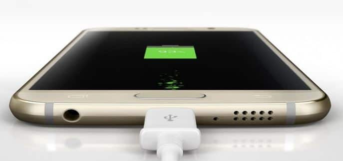 आज हम आपको बता रहें हैं कि अपना फोन चार्ज करते समय किन बातों का रखें ध्यान ताकि आपके फोन बैटरी लंबे समय तक चले.