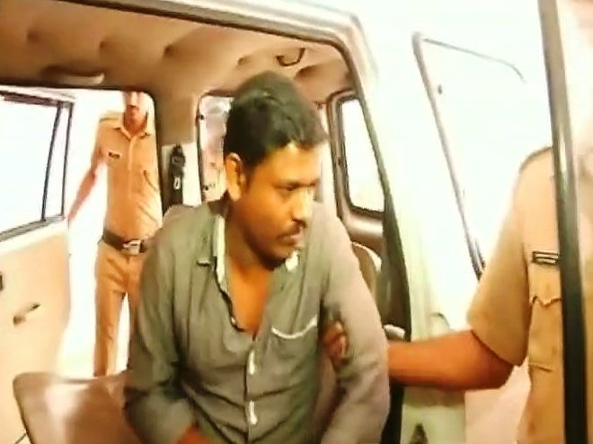 Jisha murder case: Convict AmeerulIslam gets death sentence दलित छात्रा के साथ किया था रेप और फिर हत्या, कोर्ट ने सुनाई मौत की सजा