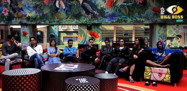 बता दें कि आकाश ददलानी, हितेन तेजवानी और प्रियांक शर्मा को खराब परफॉर्म करने के चलते काल कोठरी की सजा दी गई है.