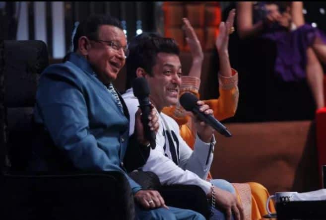    सलमान और कैटरीना जी टीवी के शो 'डांस इंडिया डांस 6' की अगले एपिसोड में अपनी आने वाली फिल्म 'टाइगर जिंदा है' का प्रचार करते दिखाई देंगे.