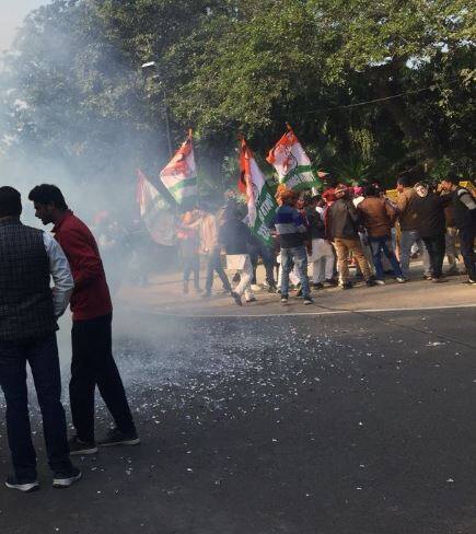 राहुल की ताजपोशी को भव्य बनाने के लिए काफी तैयारियां की गई हैं, जिसमें देशभर के कांग्रेसी पदाधिकारी शामिल हुए हैं.