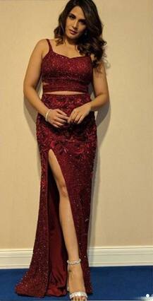 लाल ड्रेस में ऋचा ने इंस्टाग्राम पर लगाई आग