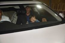 Annual Function: पापाराजी से परेशान होकर चेहरा छिपाते अबराम की क्यूट तस्वीर कैमरे में कैद