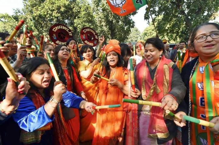 ऐसी शानदार जीत के बाद पीएम मोदी के लिए साल 2019 में होने वाले लोकसभा चुनाव की राह आसान होने की संभावना है. 