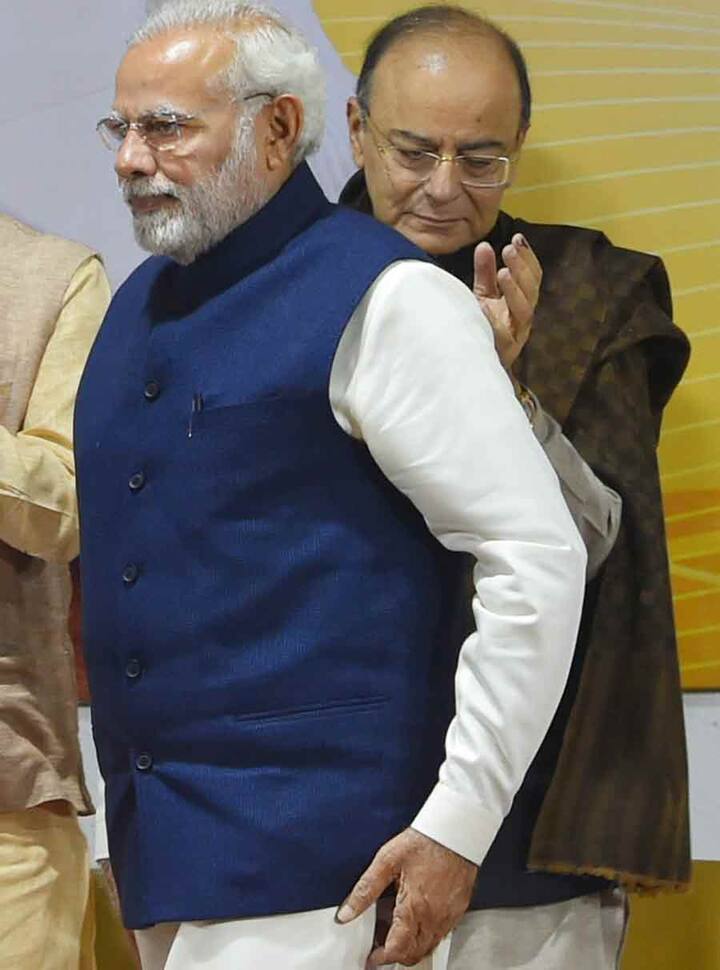 उन्होंने कहा कि वह खुश हैं कि गुजरात में उनके बाद मुख्यमंत्री बने लोगों ने विकास कार्य को जारी रखा. मोदी ने कहा, ‘‘मैं एक बार फिर से पार्टी के परिश्रमी कार्यकर्ताओं को बहुत बधाई देता हूं.’’