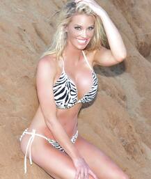 yearender 2017: इस एक गलती के चक्कर में इन हसीनाओं को मिली इंस्टा बैन करने की चेतावनी