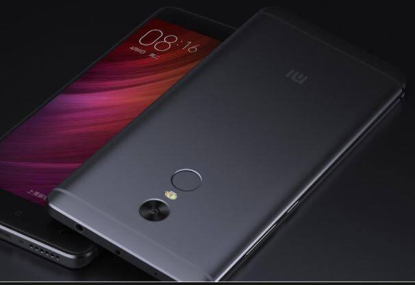 Redmi Note 4: कंपनी के दावे के मुताबिक शाओमी के साल के सबसे सक्सेसफुल स्मार्टफोन रेडमी नोट 4 को 1000 रुपये की छूट के साथ 9,999 रुपये में खरीद सकते हैं. इसकी 4100mAh बैटरी इसे खास बनाती है.