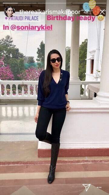 बर्थडे के दौरान करिश्मा कपूर कुछ इस अंदाज में दिखाई दीं.