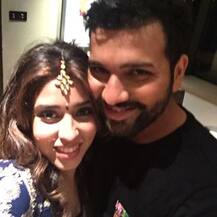 कुछ इस अंदाज़ में रोहित शर्मा ने पत्नी ऋतिका को उनके 30वें जन्मदिन पर विश किया 