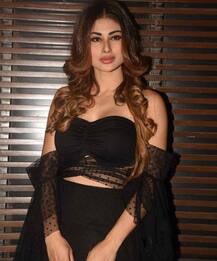 Gold की शूटिंग खत्म होने के बाद मौनी रॉय के साथ अक्षय कुमार ने की पार्टी, देखिए तस्वीरें