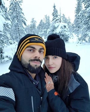 शादी के बाद ये स्टार कपल इटली से ही हनीमून मनाने चला गया था जिसके बाद अनुष्का शर्मा ने सोशल मीडिया पर एक खूबसूरत तस्वीर भी पोस्ट की थी. 