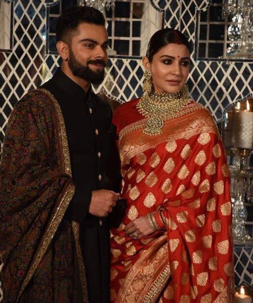   ऐसा देखा गया है कि जिन बॉलीवुड अभिनेत्रियों की शादी हो जाती है, उसके बाद उनकी फिल्में आनी कम हो जाती हैं. ऐसे कई अभिनेत्रियां हैं जिनमें करिश्मा कपूर, आसिन, माधुरी दीक्षित जैसी अदाकारा शामिल हैं.