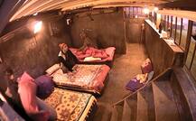 Bigg Boss 11: विकास ने की आकाश को \'लिप-किस\' करने की कोशिश, विरोध करने पर मारपीट की