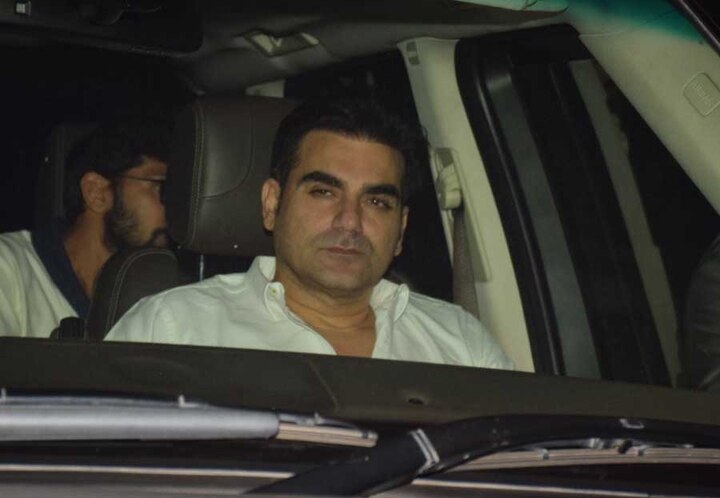 अरबाज खान भी पहुंचे.