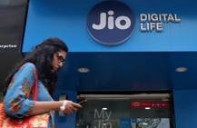 Jio का ट्रिपल कैशबैक ऑफर पाने के लिए आपके पास है महज दो दिन का मौका