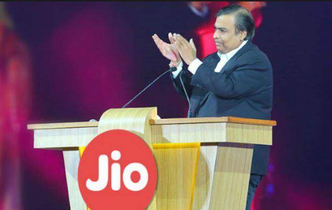 इन आठ 50 रुपये के वाउचर की मदद से एक बार में 50 रुपये ही रीडिम किए जा सकेंगे. यानी आपको आठ बार में ये वॉउचर रीडिम करना होगा.