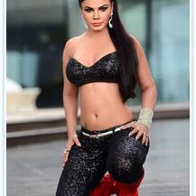 लेटेस्ट Hot तस्वीरों से राखी सावंत ने इंस्टाग्राम पर लगाई आग