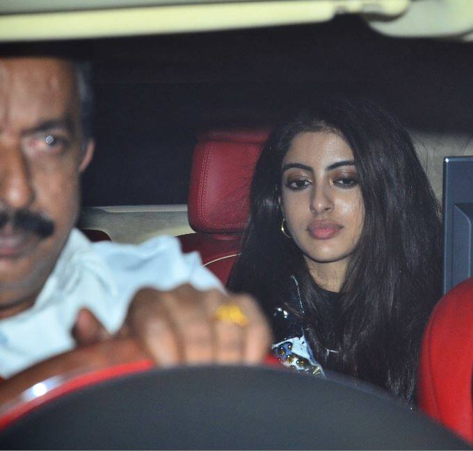 आपको ये भी बता दें कि 20 साल की नव्या को इंडस्ट्री के प्रॉमिसिंग फ्यूचर स्टार के तौर पर भी देखा जाता रहा है.