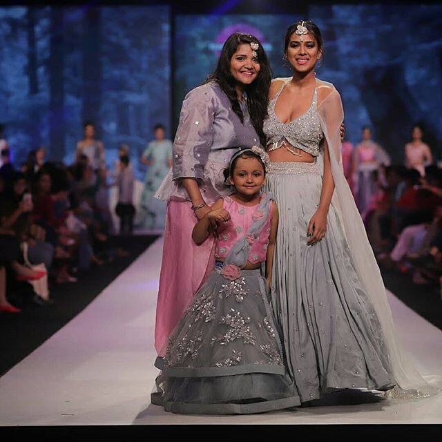 निया का इंस्टाग्राम अकाउंट दिखाई नहीं दे रहा था. जिसकी वजह से वह कुछ दिनों के लिए परेशन थीं.