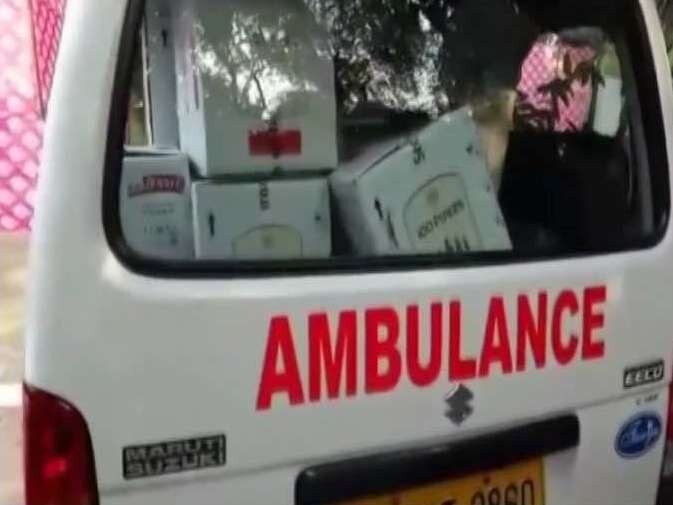 डॉक्टरों के सम्मेलन में एंबुलेंस से लाई गई शराब और रशियन डांसर्स ने लगाए ठुमके Liquor in ambulance, belly dancer at doctors’ bash डॉक्टरों के सम्मेलन में एंबुलेंस से लाई गई शराब और रशियन डांसर्स ने लगाए ठुमके
