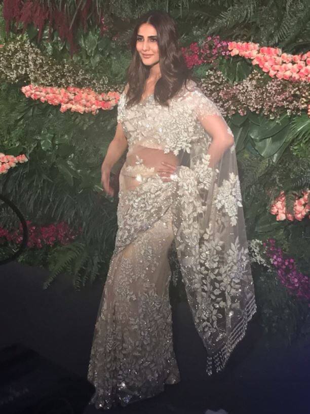 बॉलीावुड एक्ट्रेस वानी कपूर भी विरूष्का के रिसेप्शन में पहुंची.