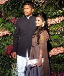 विराट-अनुष्का के दूसरे रिसेप्शन में पहुंचे टीम इंडिया के ये खिलाड़ी, देखें तस्वीरें