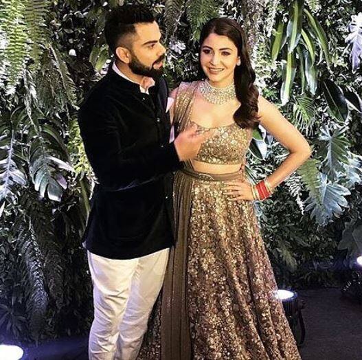 दोनों की शादी के कयास काफी लंबे समय से लगाए जा रहे थे लेकिन विराट या अनुष्का ने मीडिया के इन कयासों पर कोई जवाब नहीं दिया.