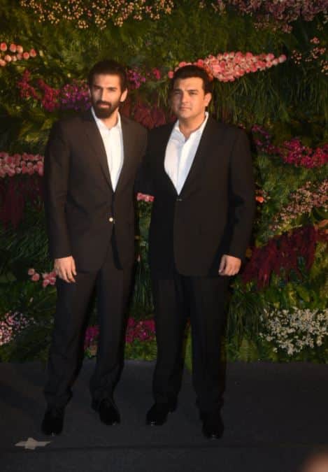 विरूष्का के रिसेप्शन में आदित्य रॉय कपूर भाई सिद्धार्थ रॉय कपूर के साथ पहुंचे.