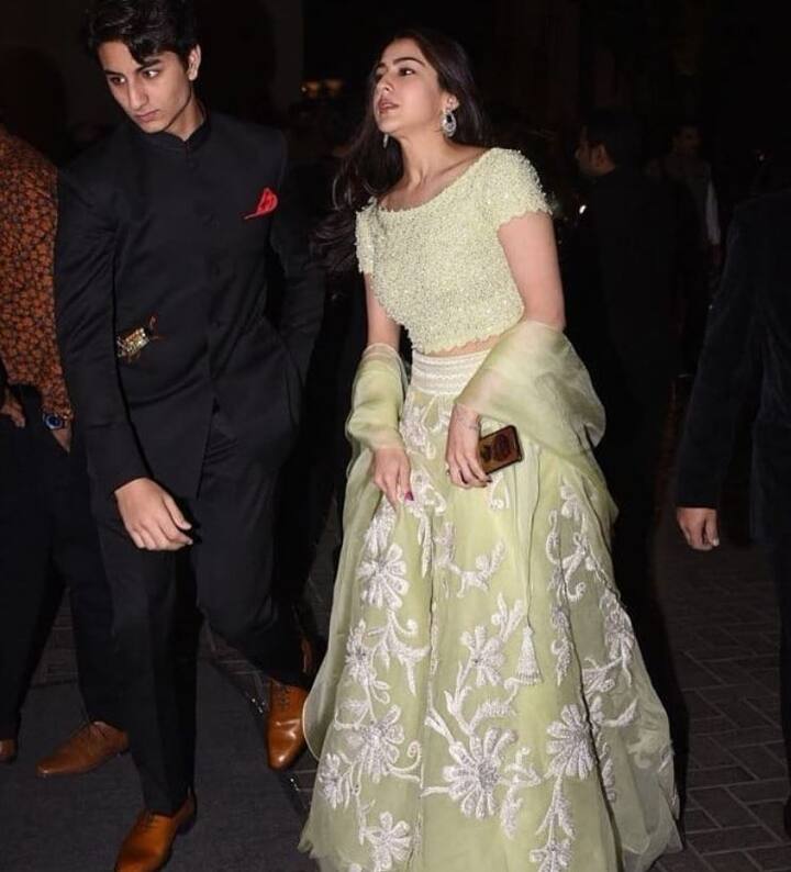 सैफ अली खान की बेटी सरा अली खान भाई के साथ रिसेप्शन मेें पहुंची.