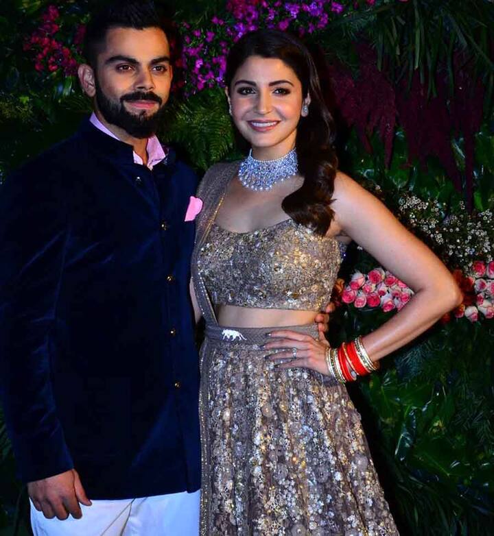 विराट और अनुष्का ने 11 दिसंबर को इटली के टस्कनी शहर के बोर्गो फिनोशिटो रिज़ॉर्ट में शादी की थी. इसके बाद ये दोनों हनीमून मनाने चले गए थे.