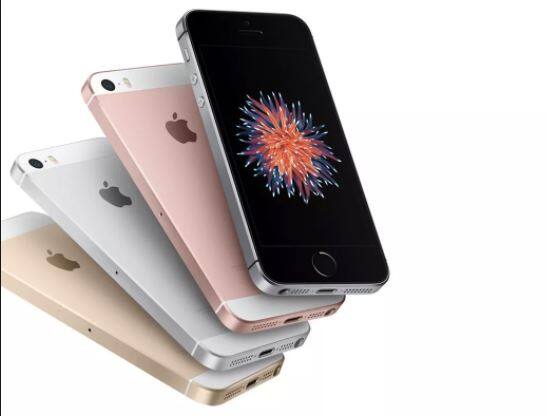 सरकार के कस्टम चार्ज 10 फीसदी से बढ़ाकर 15 फीसदी करने के बाद एपल ने ये कदम उठाया था. 