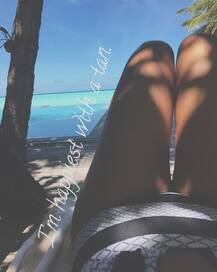 पूल में मस्ती करती नजर आईं यह टीवी सेलिब्रिटी, वायरल हुईं तस्वीरें