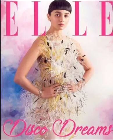   ऐसा नहीं है कि इसे लेकर सिर्फ उनकी ट्रोलिंग हुई है. आलिया के कुछ फैन्स उनके इस हेयर स्टाइल की तारीफ़ भी कर रहे हैं. वहीं कुछ लोग उनके जैसा ही हेयर स्टाइल करवाने के बारे में सोच रहे हैं.