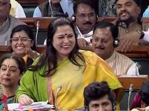 लोकसभा में पास हुआ तीन तलाक बिल, मुस्लिम महिलाओं ने मनाया जश्न