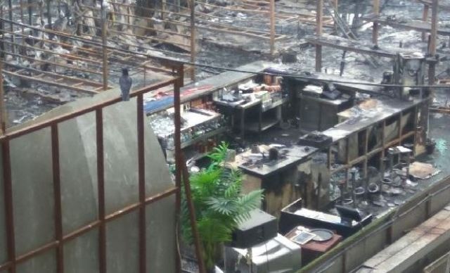 Kamala Mills fire: Mumbai Police issues look out notice two co-owners कमला मिल्स हादसा: पुलिस ने पब के दो सह-मालिकों को जारी किया लुकआउट नोटिस