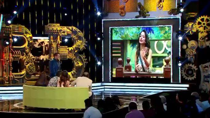 Bigg Boss 11: Salman Khan said- Hina you flip with your every statement Bigg Boss 11: सलमान खान के निशाने पर आईं हिना, कहा- आप बस बयान बदलती हैं