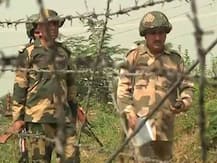 छत्तीसगढ़: नक्सलियों से मुठभेड़ में सीआरपीएफ के अधिकारी शहीद