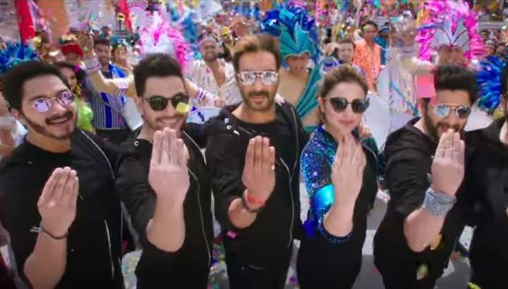 अजय देवगन और रोहित शेट्टी की रॉकिंग जोड़ी इस बार फिर हंसी का बुलबुला लेकर आई. फिल्म गोलमाल अगेन रिलीज हुई और इसने दर्शकों को खूब गुदगुदाया. फिल्म में अजय देवगन के अलावा अर्शद वारसी, तुषार कपूर, कुणाल खेमू, परिणीति चोपड़ा, श्रेयस तलपड़े और तबू जैसे कई सुपरहिट कलाकार थे. फिल्म ने बॉक्स ऑफिस पर कुल 205 करोड़ की कमाई की. फिल्म के निर्देशक रोहिट शेट्टी थे और ये गोलमाल सीरीज की चौथी फिल्म थी.